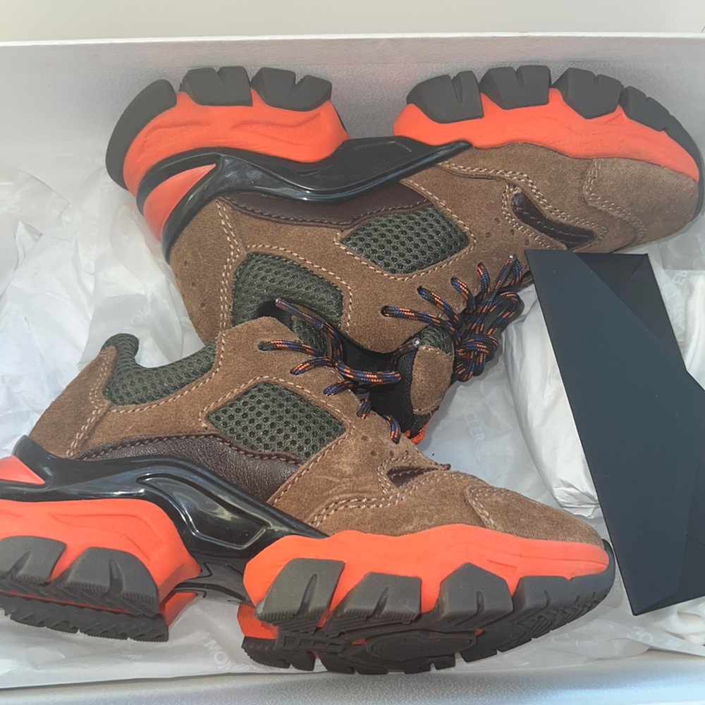 Kids moncler sneakers size 28